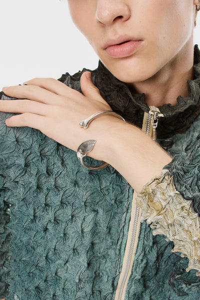 ANGEL BONE BANGLE - SILVER / M26U6OJ011-MASU Official Online Store