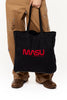 EXPLORER TOTE BAG - BLACK / M25F9OJ009-MASU Official Online Store