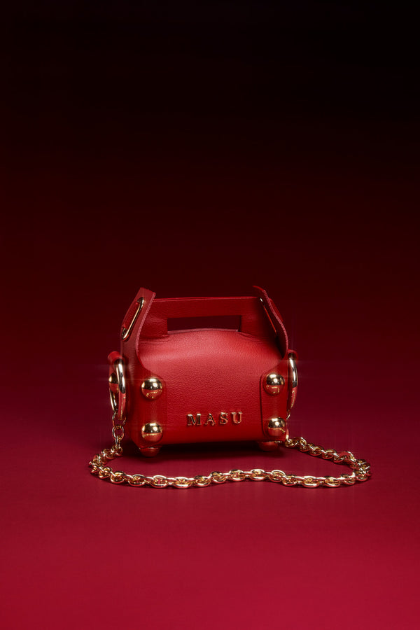 LEATHER CAKE BAG PETIT - HOLY RED / M25X1OJ001-MASU Official Online Store