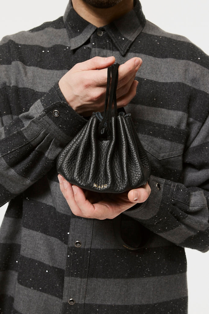 WHIP POUCH - NOIR / M26H9OJ015-MASU Official Online Store
