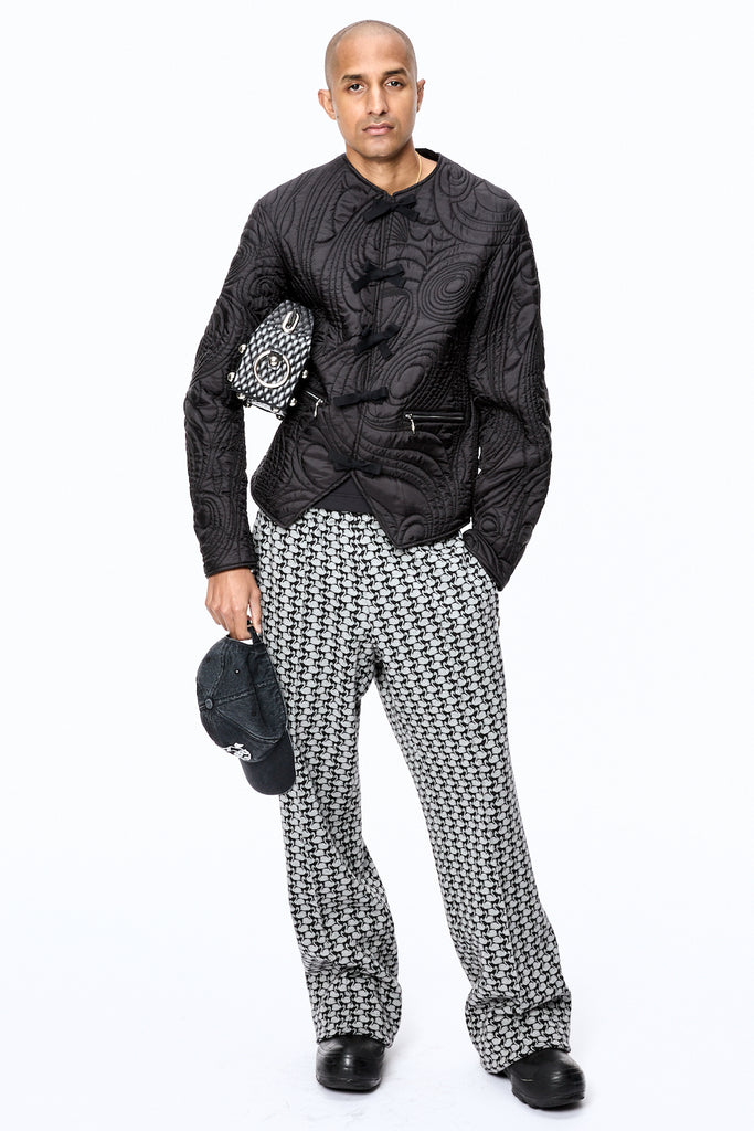 SWAN MONOGRAM TRACK PANTS - BLACK / M25F9PL012-MASU Official Online Store