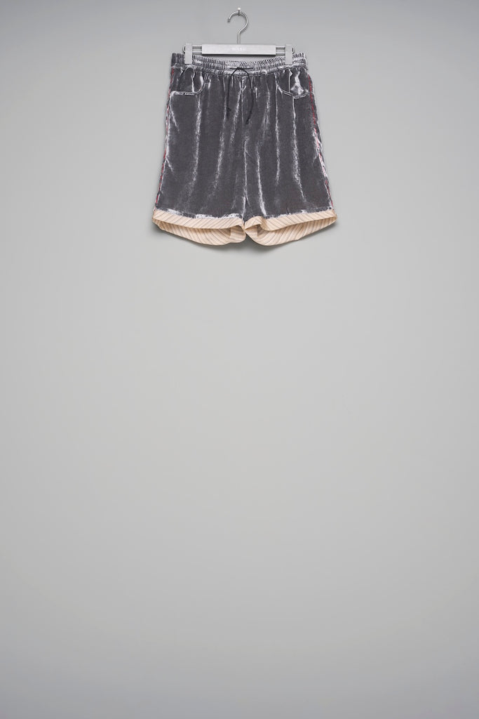 UNEVEN VELVET SHORTS - CHARCOAL / M26U6PS004-MASU Official Online Store