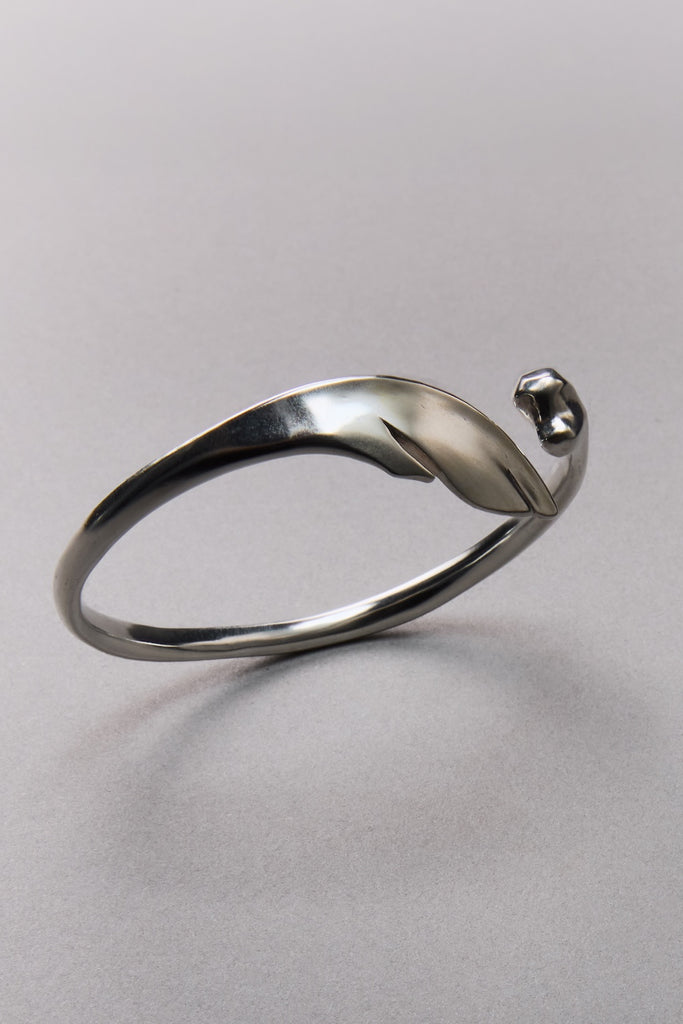 ANGEL BONE BANGLE - SILVER / M26U6OJ011-MASU Official Online Store