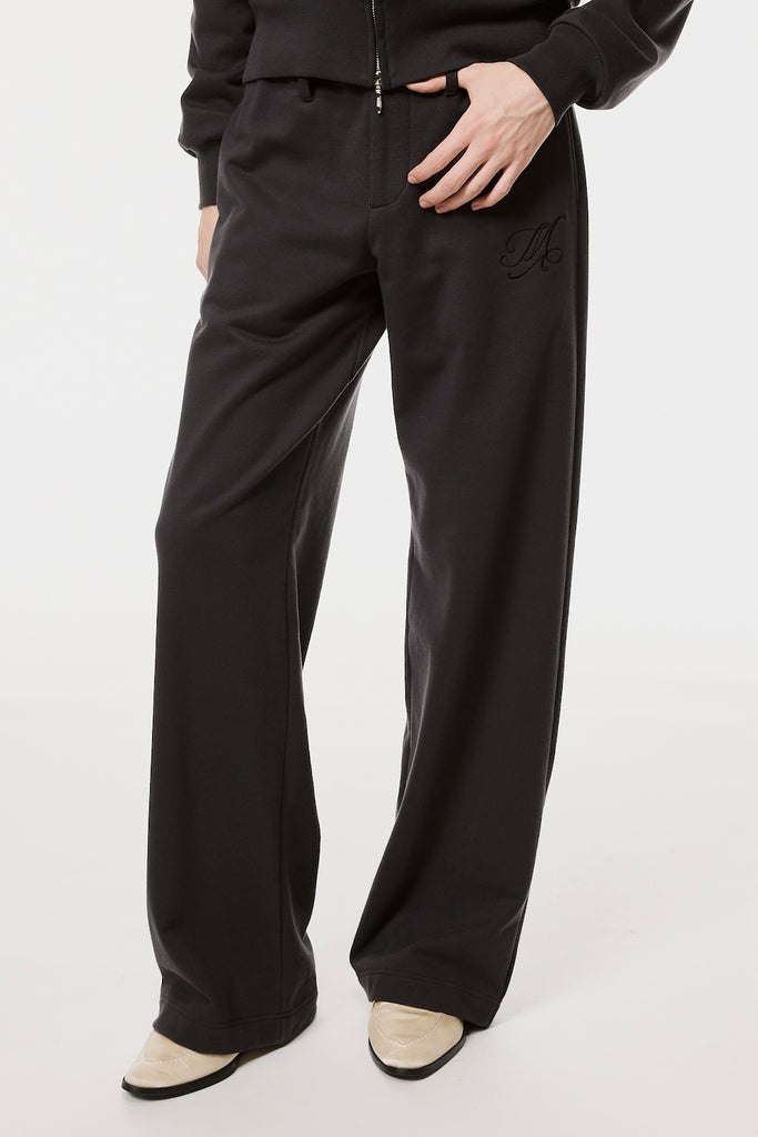 MB SWEAT PANTS - BLACK / B26H9PL007-MASU Official Online Store