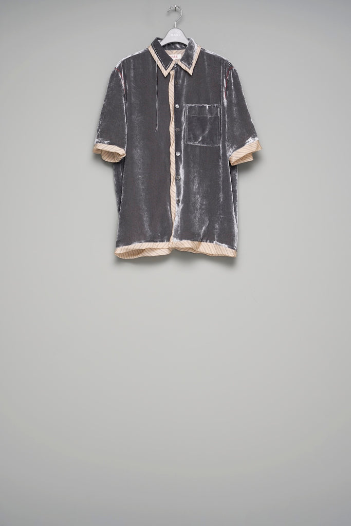 UNEVEN VELVET HALF SLEEVE SHIRT - CHARCOAL / M26U6SH001-MASU Official Online Store