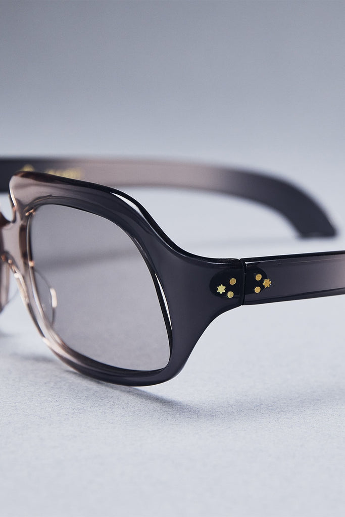 "RHINOCEROS" SUNGLASSES - TWILIGHT / M25X9OJ003-MASU Official Online Store