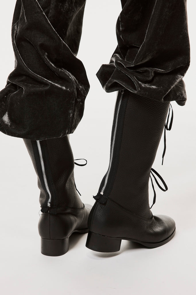 18 HOLE BACK ZIP BOOTS - BLACK / M26H9OJ013-MASU Official Online Store