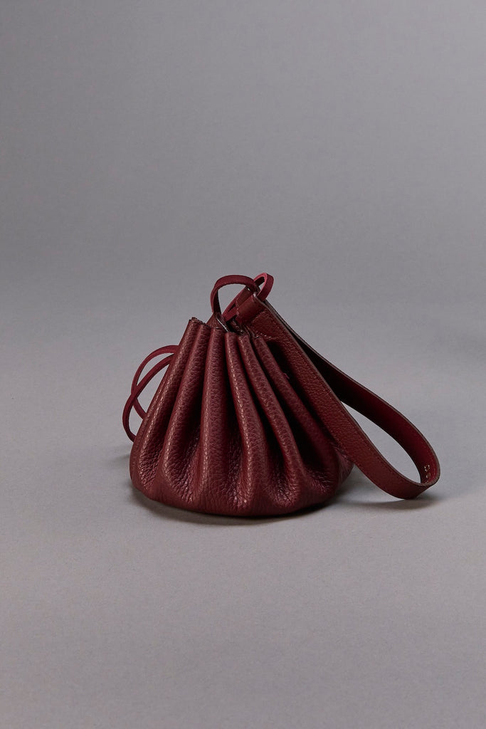 WHIP POUCH - ROUGE / M26H9OJ015-MASU Official Online Store