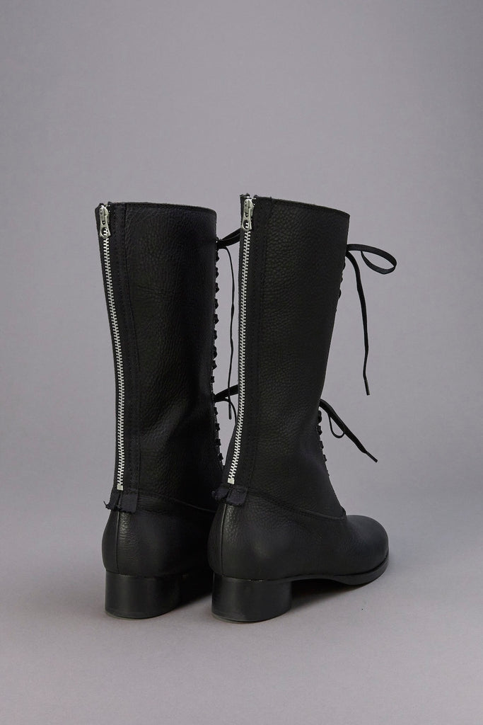 18 HOLE BACK ZIP BOOTS - BLACK / M26H9OJ013-MASU Official Online Store
