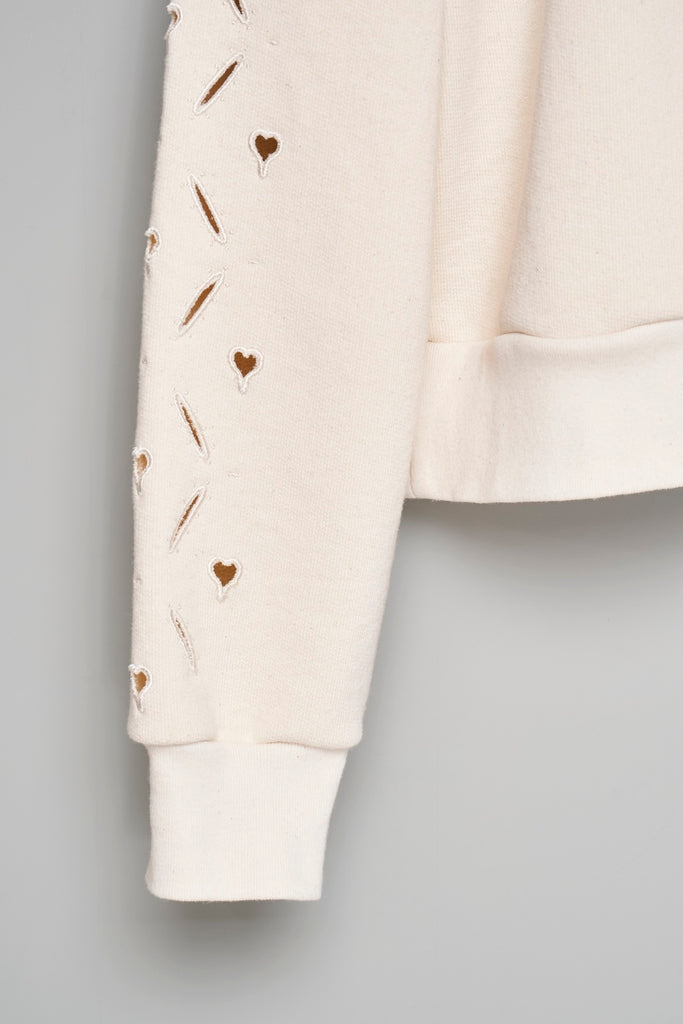 HEART HOLE VC SWEATSHIRT - IVORY / M26H9CS009-MASU Official Online Store