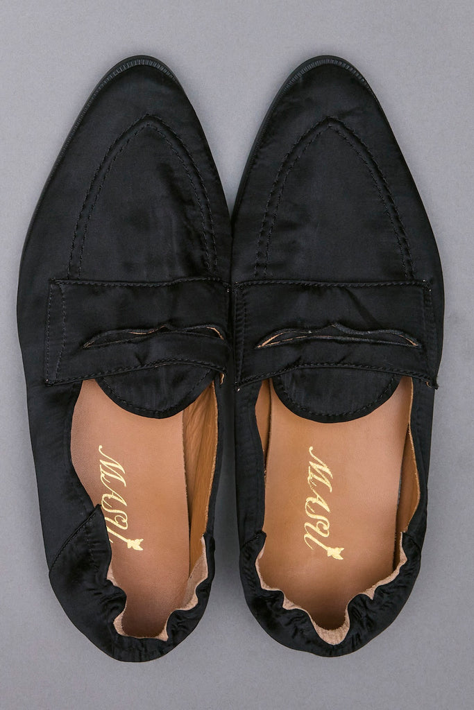 SILK SATIN SLIP-ON SHOES - BLACK / M26H9OJ012-MASU Official Online Store