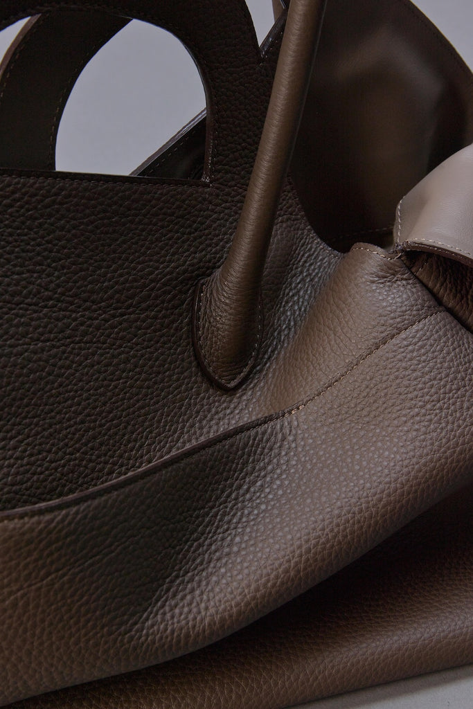 TRUFFE DAILY BAG - MOKA / M26H9OJ017-MASU Official Online Store