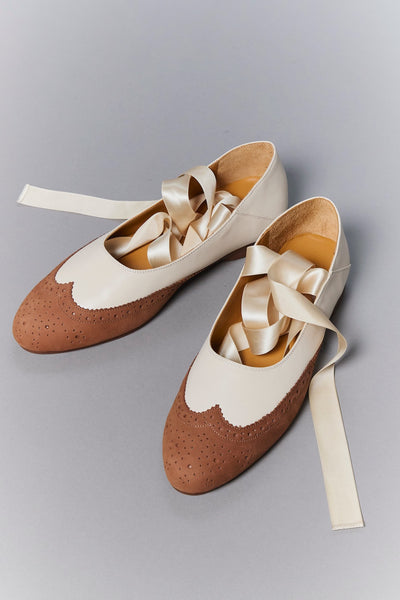 WING TIP BALLET SHOES - CREAM&BROWN / M25K6OJ004-MASU Official Online Store