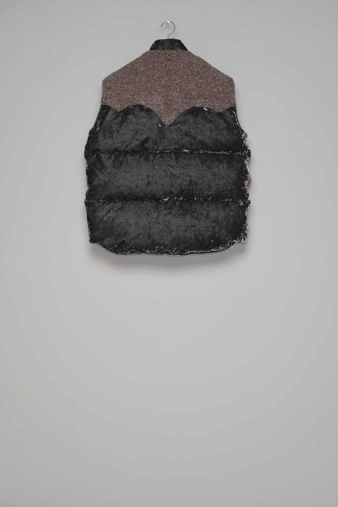 VELVET MOUNTAIN DOWN VEST - DUSTY BLACK / M26H9VT003-MASU Official Online Store