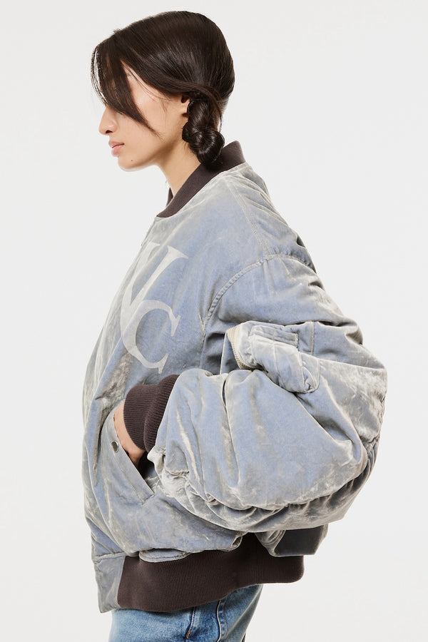 VC VELVET PUFFER BOMBER JACKET - DUSTY BLUE / M26H9BL004-MASU Official Online Store