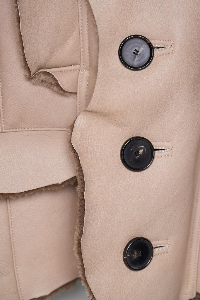 NATIVE PRINCE MOUTON JACKET - MOCHA / M26H9BL007-MASU Official Online Store
