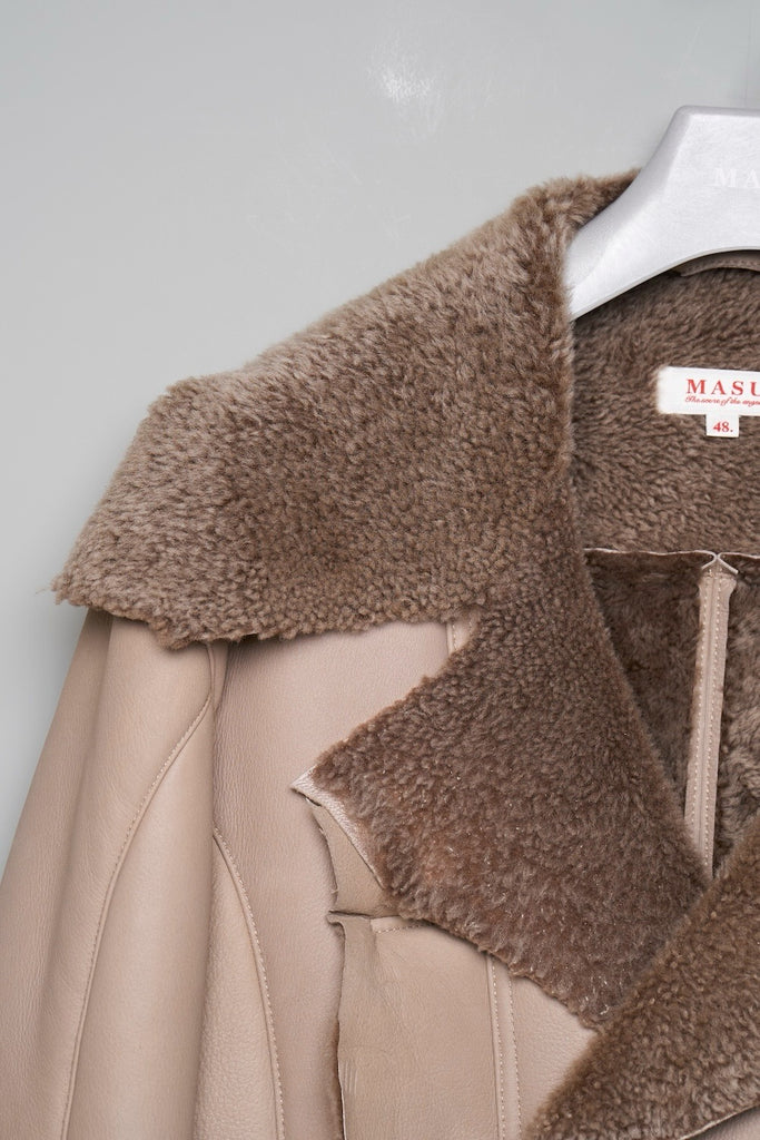 NATIVE PRINCE MOUTON JACKET - MOCHA / M26H9BL007-MASU Official Online Store