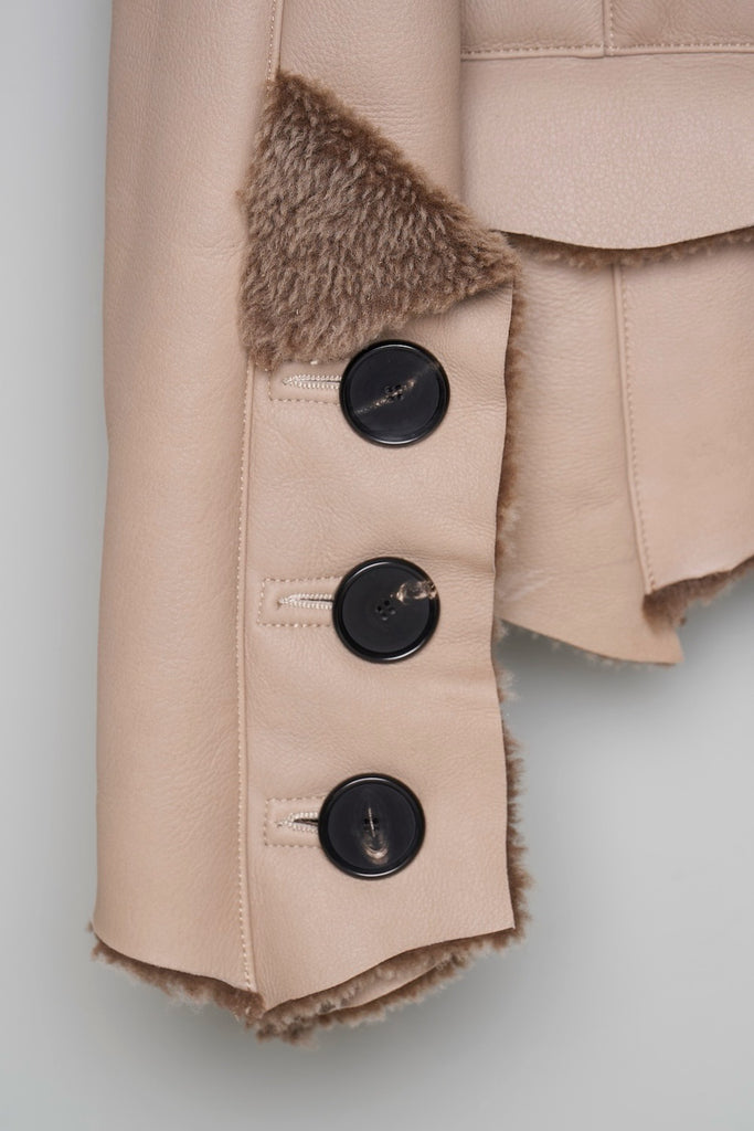 NATIVE PRINCE MOUTON JACKET - MOCHA / M26H9BL007-MASU Official Online Store