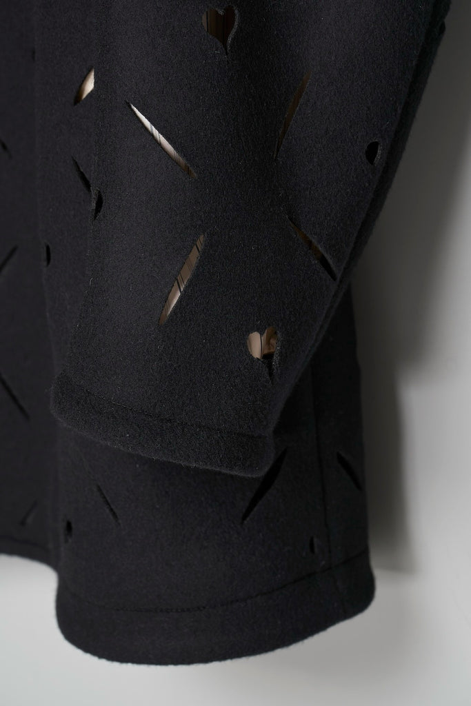 HEART HOLE PEA COAT - BLACK / M26H9CT001-MASU Official Online Store