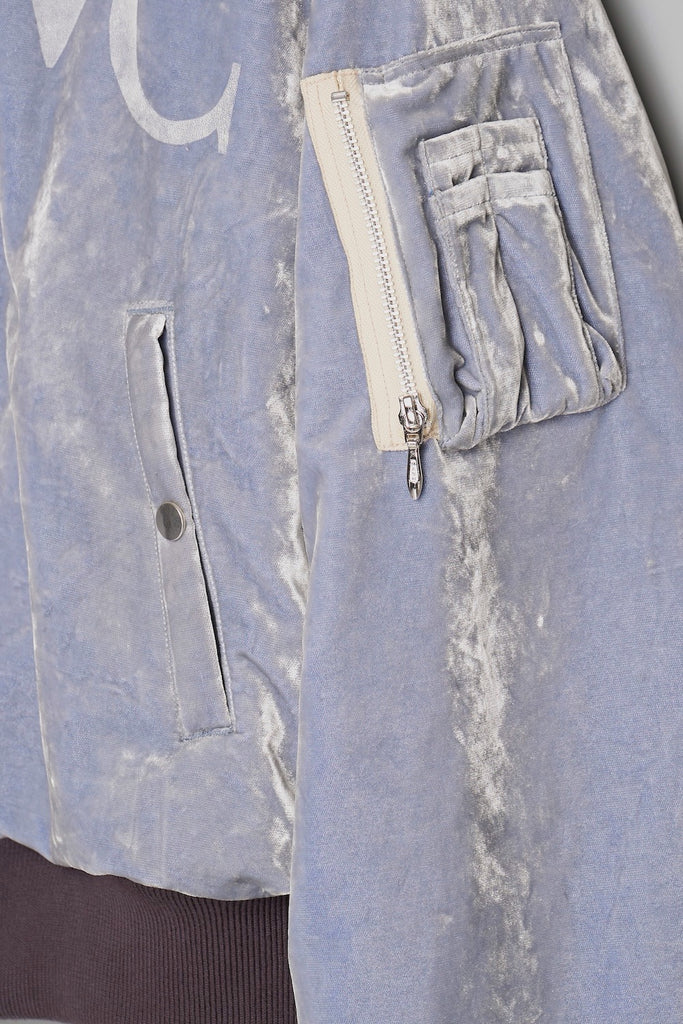 VC VELVET PUFFER BOMBER JACKET - DUSTY BLUE / M26H9BL004-MASU Official Online Store