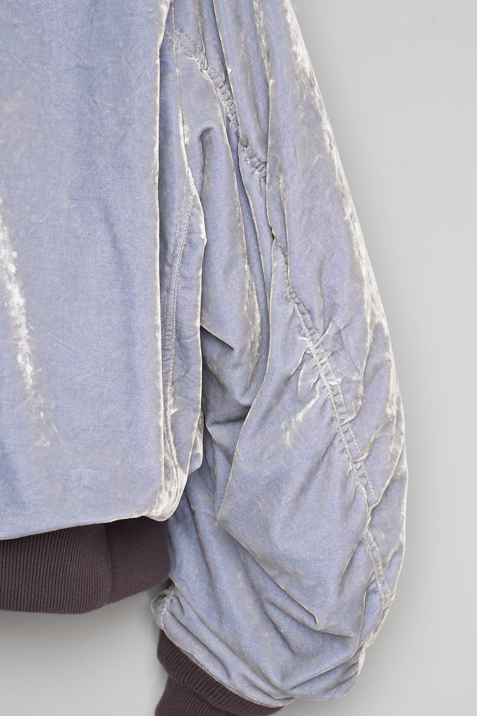 VC VELVET PUFFER BOMBER JACKET - DUSTY BLUE / M26H9BL004-MASU Official Online Store